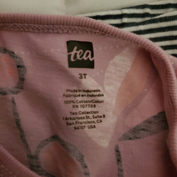 Tea brand shirt and capris - Picture 4 of 4